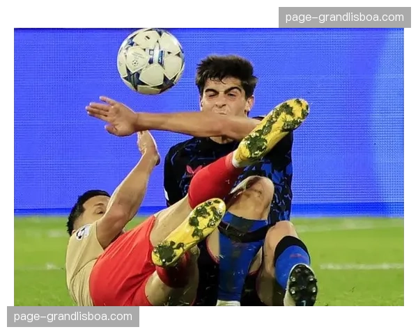 索乌为塞维利亚打入挽回颜面进球，中场后插上能力值得肯定